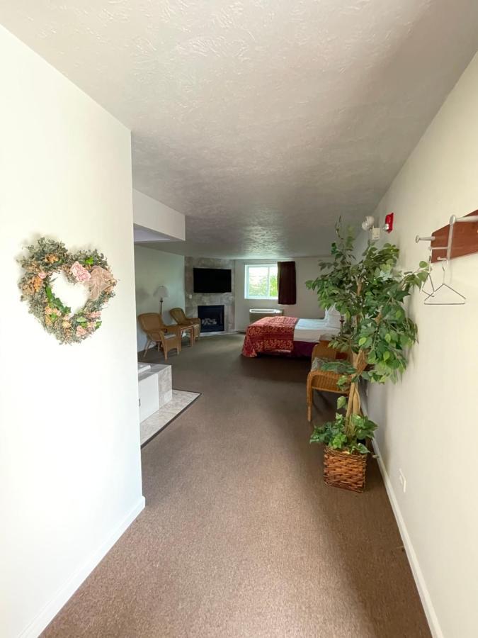 Vibe Inn - Whirlpools Suites - Lyons Exterior foto